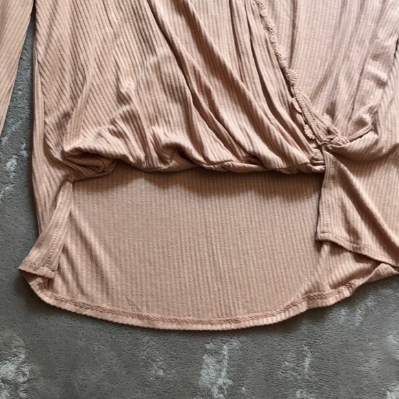 Light Pink Taylor and Sage Choker Neck Blouse NWOT - Picture 4 of 8